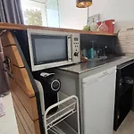 Charm House Apartment *