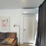 Apartment Charm House *
