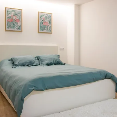 Apartment Charm House