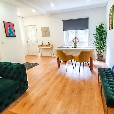 Apartament Charm House